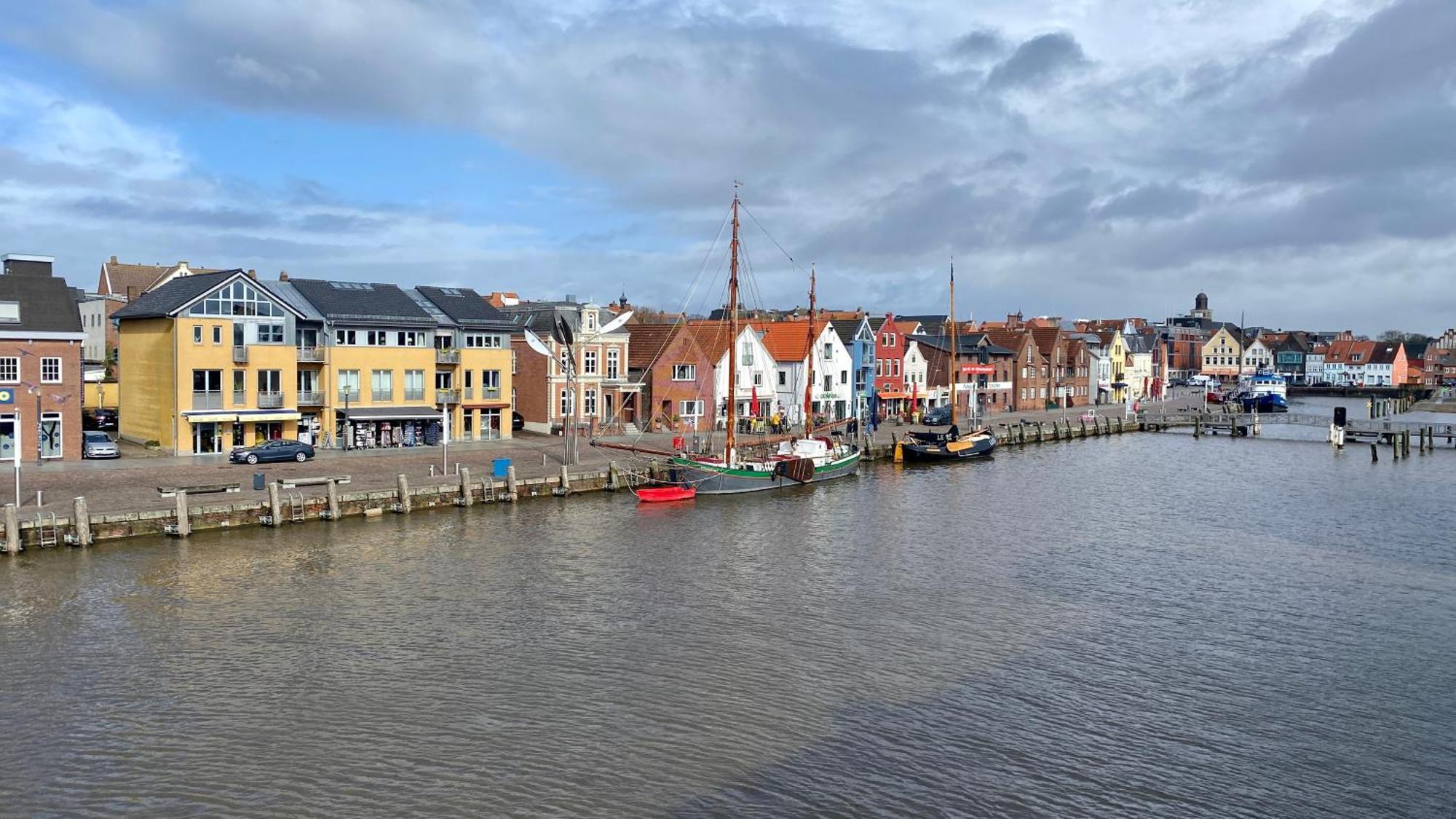 Simmerdeis Am Hafen Husum  Esterno foto