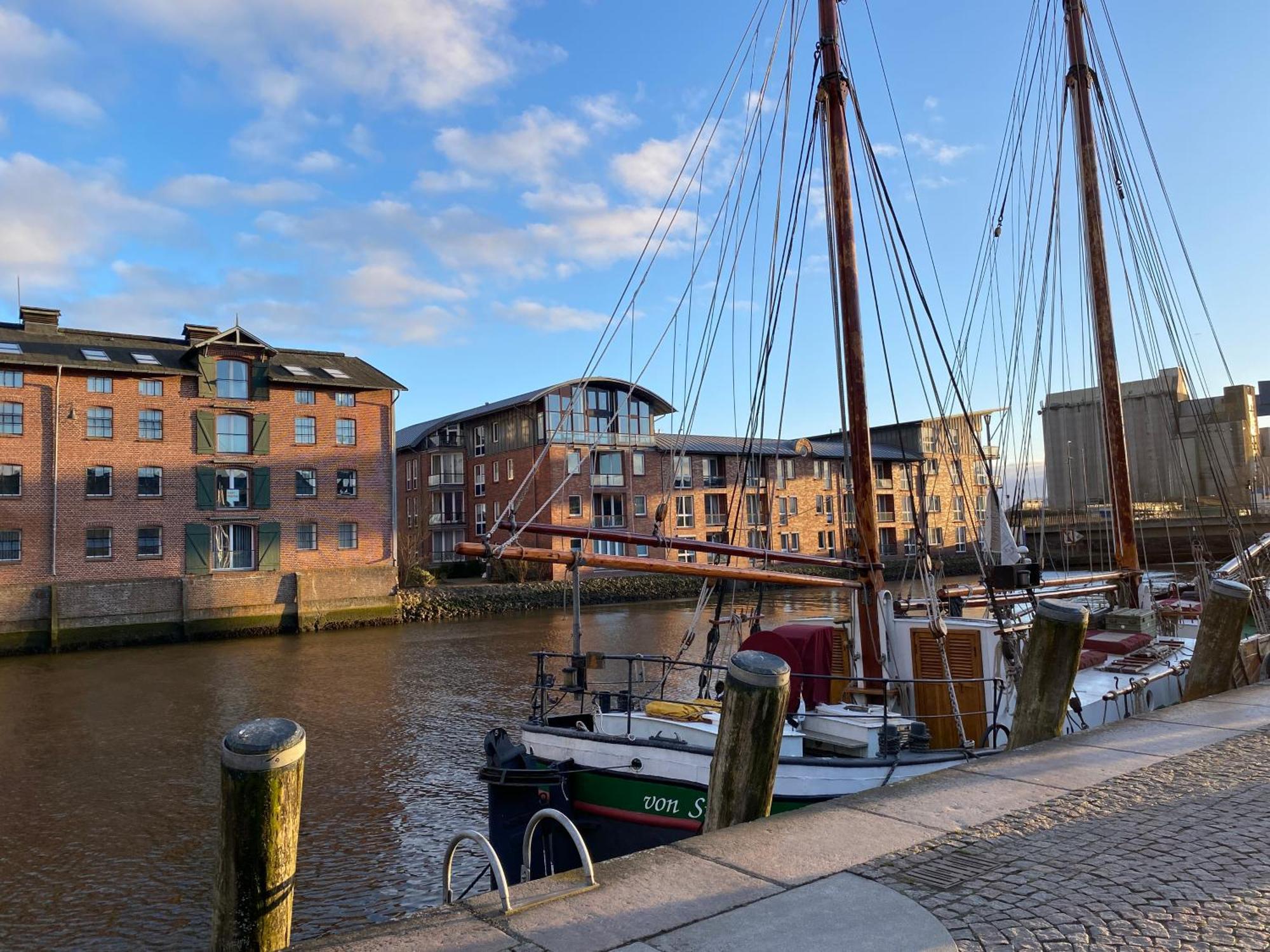 Simmerdeis Am Hafen Husum  Esterno foto