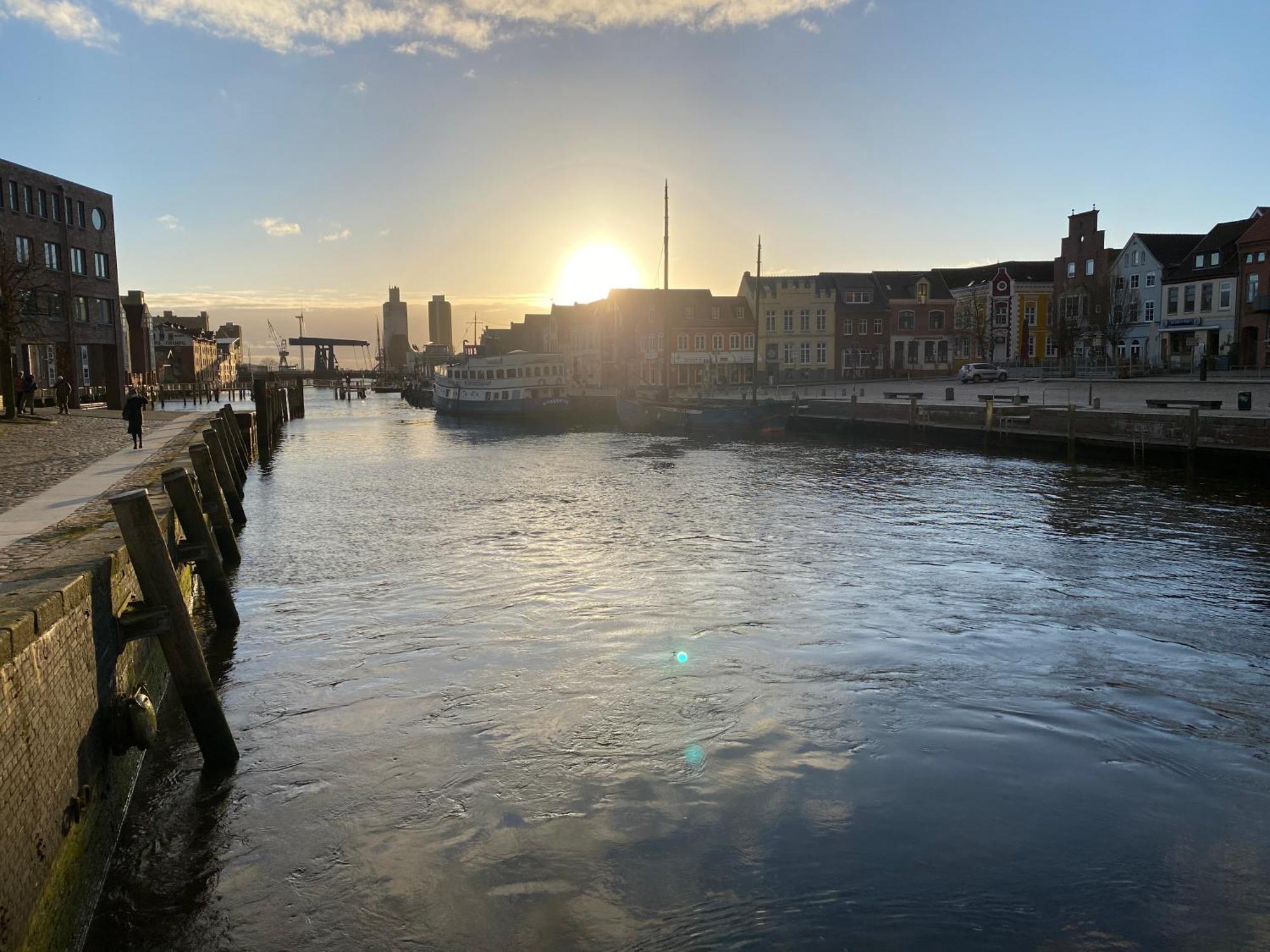 Simmerdeis Am Hafen Husum  Esterno foto
